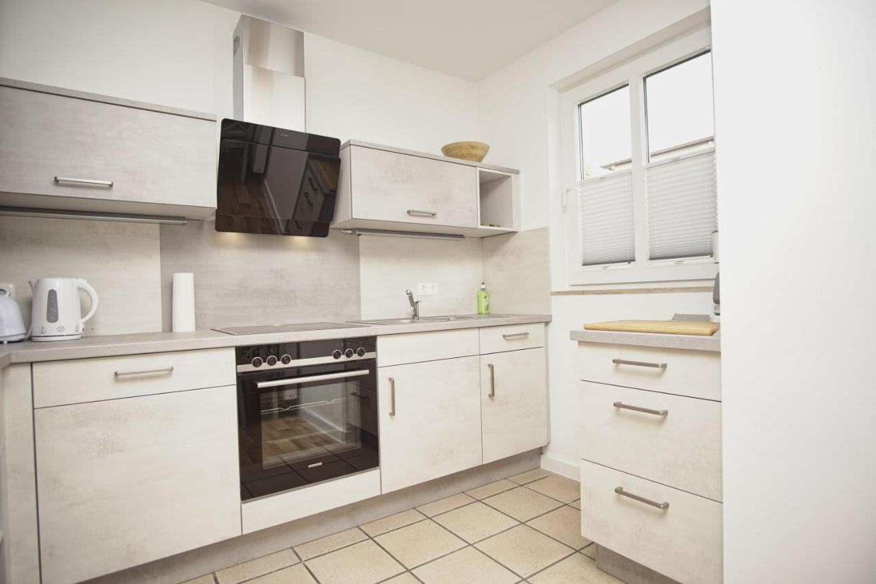 Terrasse, Gratis Nutzung Vom Ahoi Erlebnisbad Und Sauna In Sellin - Villa Karola Fewo 02 Goehren  Exterior foto